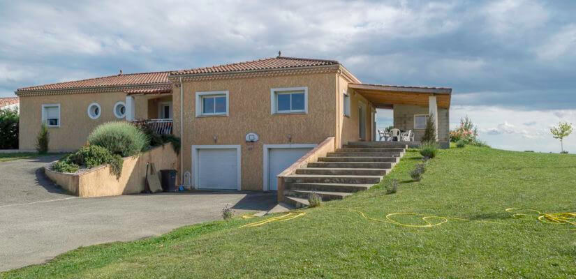 Belle villa de plain pied de 170m2 sur 5.800 m2