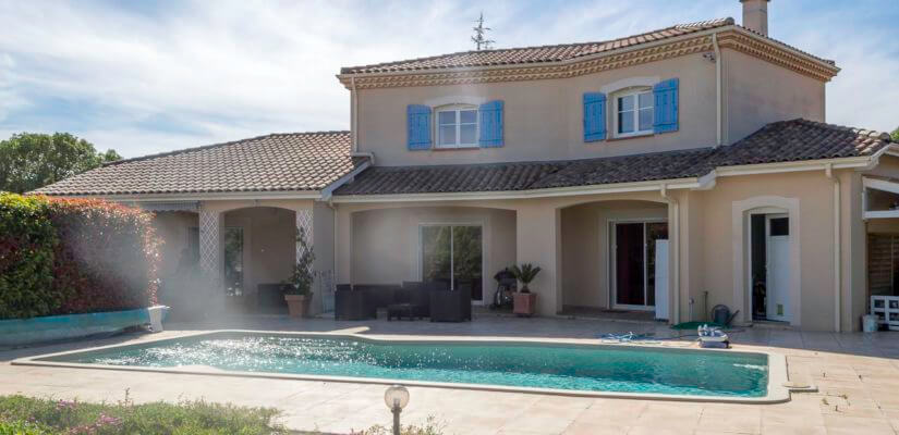 Jolie villa avec piscine dans un bel environnement arboré